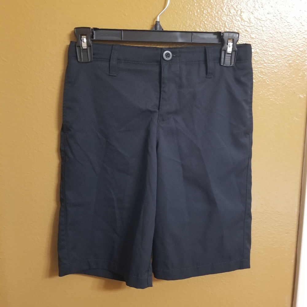 Under armour loose short